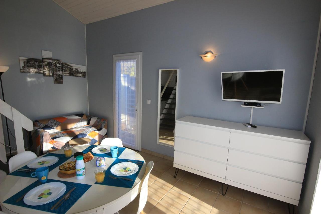 Apartment Oceanides 500m De La N 8 *
